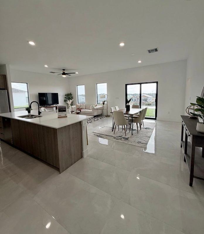 6469 Quartet St - Photo 4 of 4