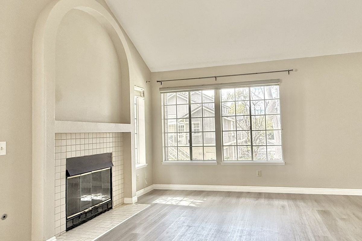 20772 E Crest Ln ##C - Photo 7 of 15