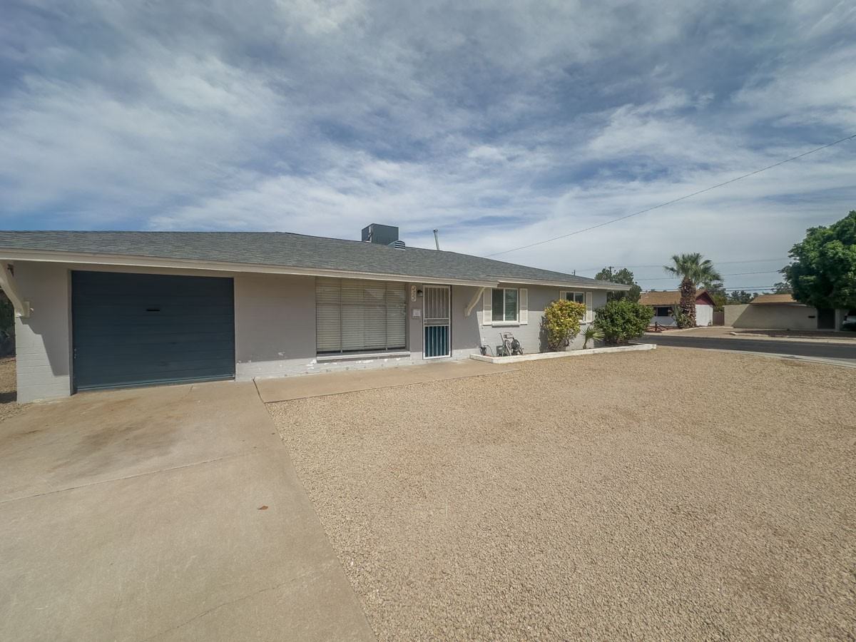 2502 W Larkspur Dr - Photo 3 of 20