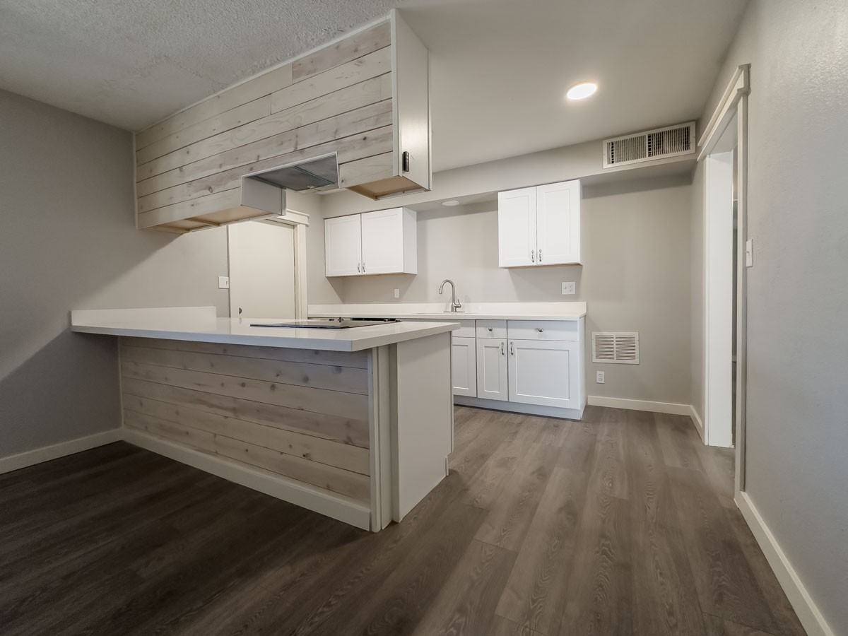 2502 W Larkspur Dr - Photo 6 of 20