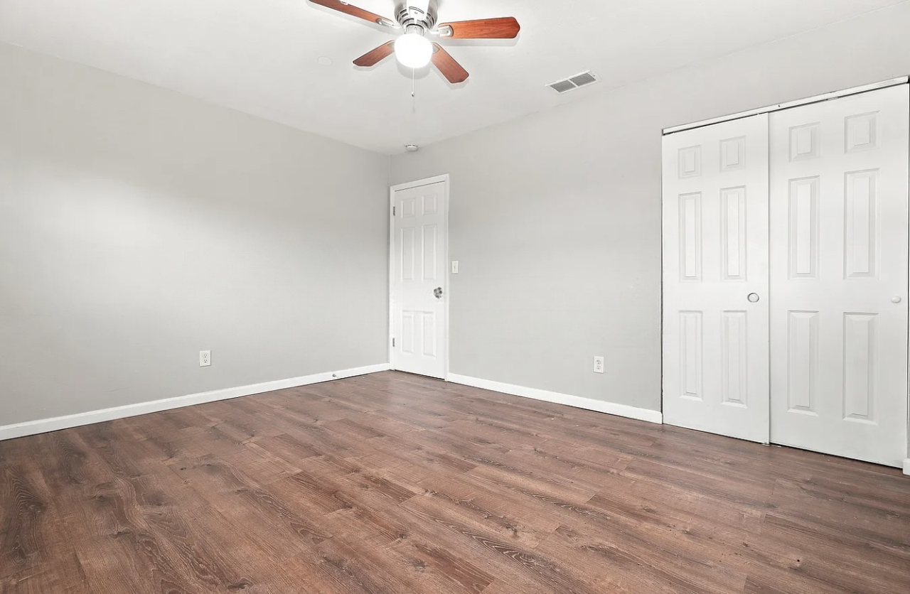 2052 Palm Way - Photo 6 of 7