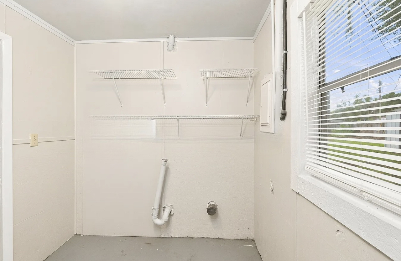 1113 Apollo Ct - Photo 6 of 7