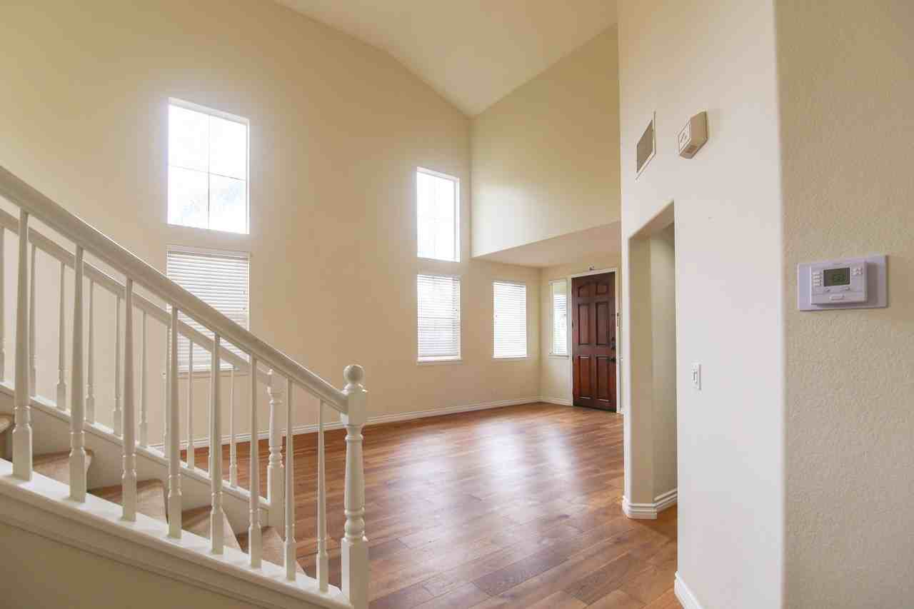 5242 Milton Rd - Photo 5 of 24