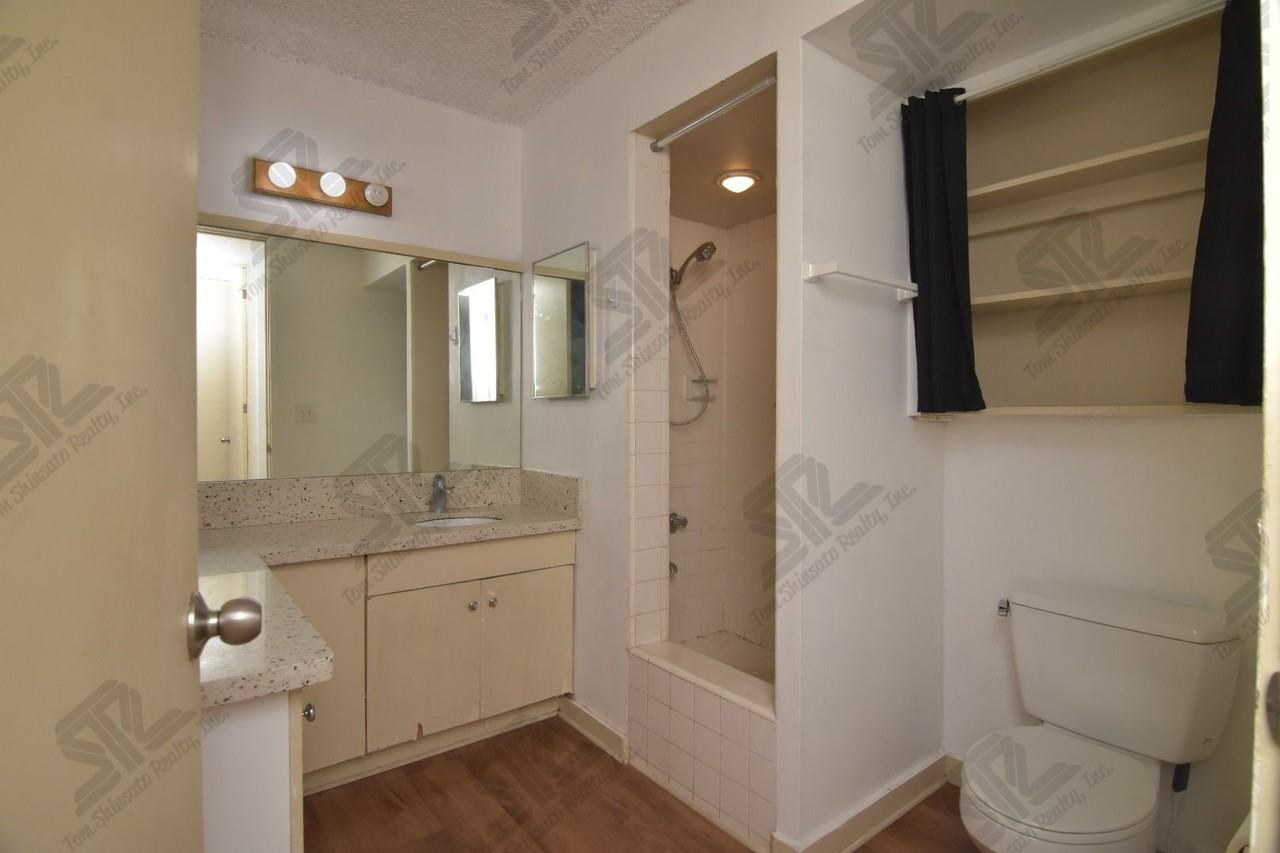 620 Mccully St #403 - Photo 6 of 17