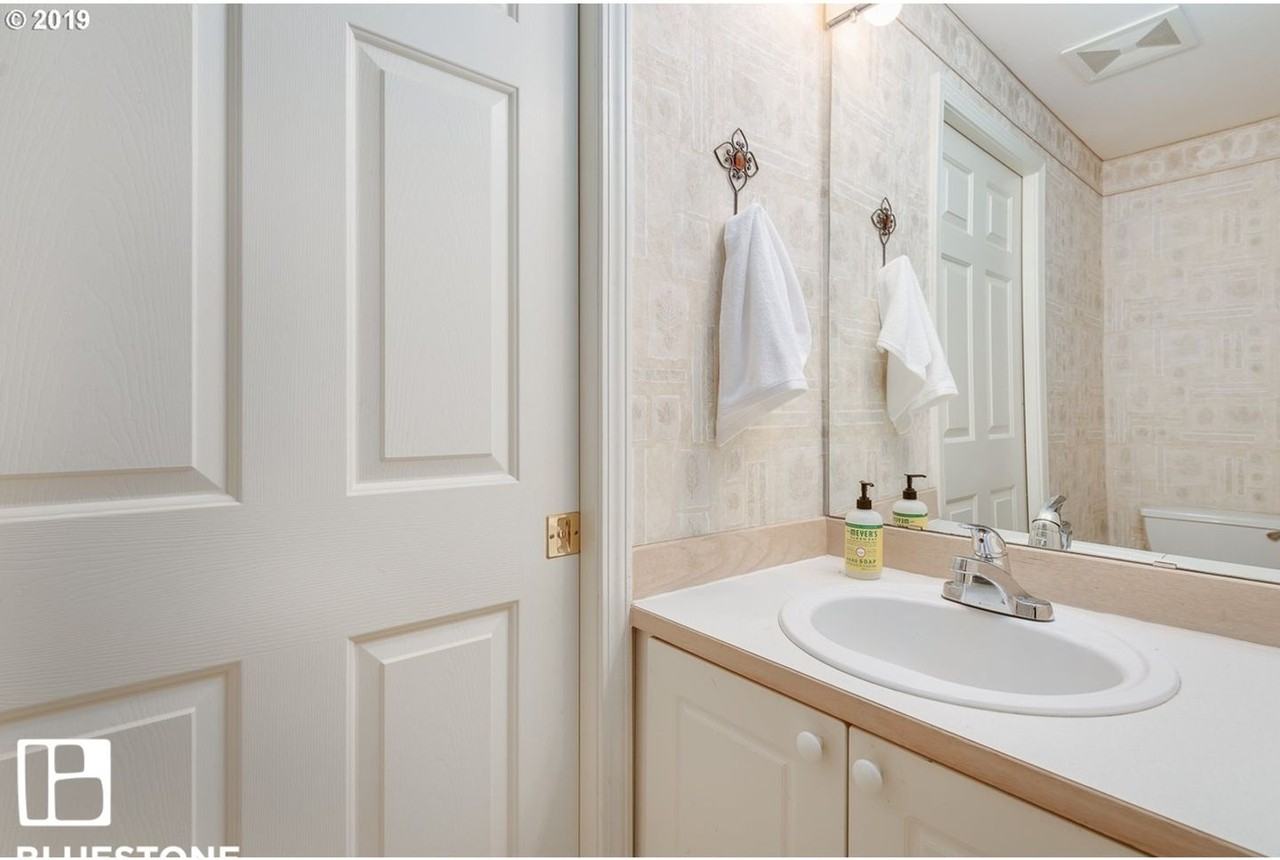 14241 Sw Barrows Rd - Photo 2 of 21