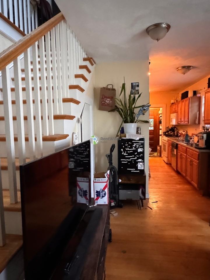 41 Whitfield Rd - Photo 2 of 23