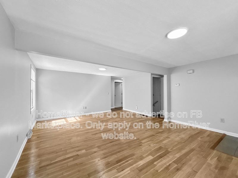 249 Grace Ave - Photo 3 of 20