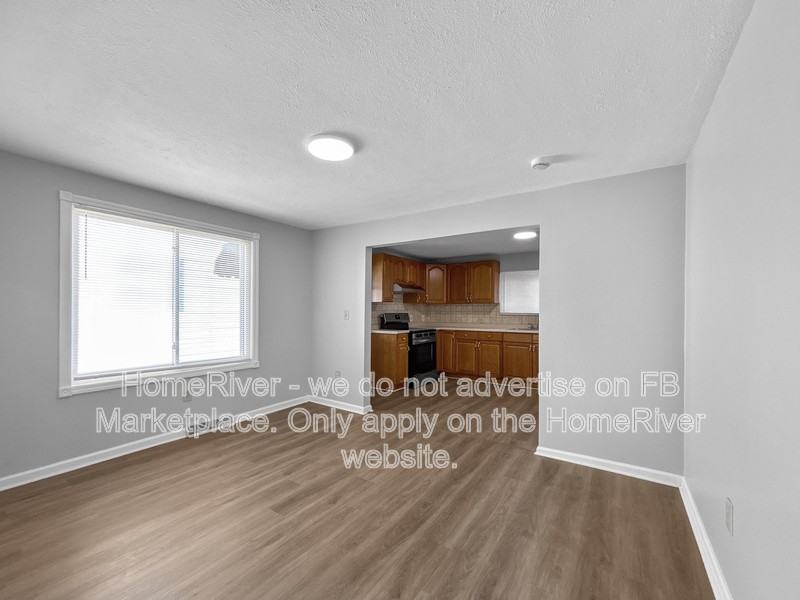 249 Grace Ave - Photo 4 of 20