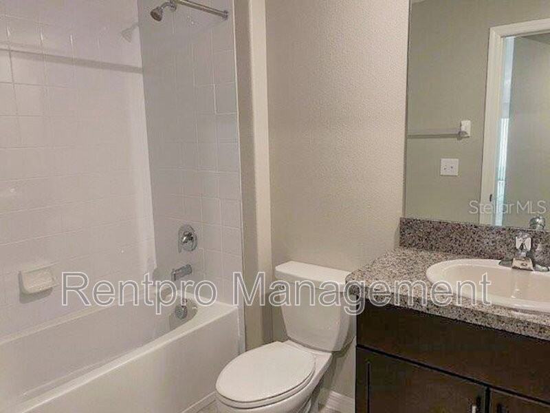 15707 Fort Island Pl - Photo 5 of 10