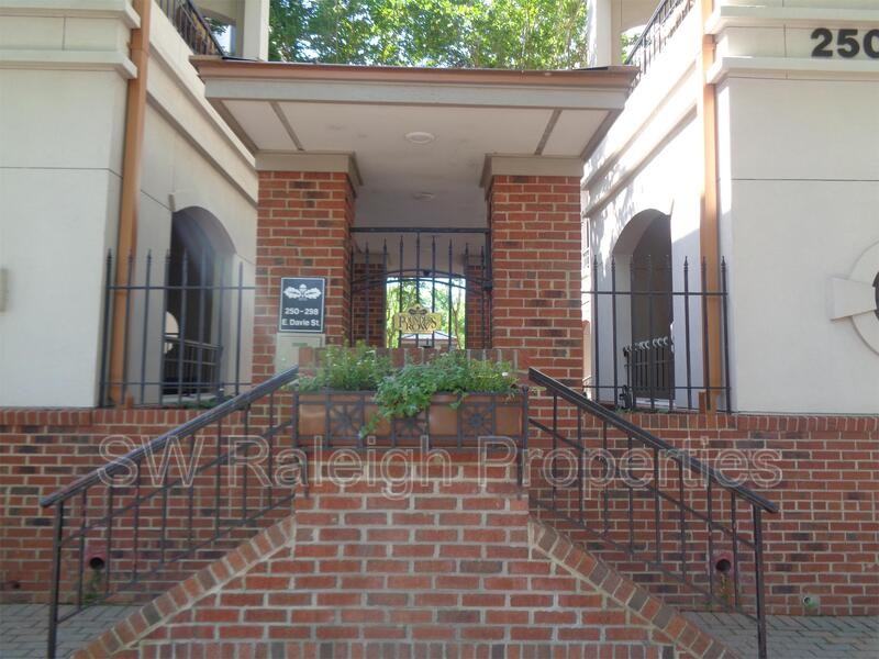 252 E Davie St - Photo 2 of 31