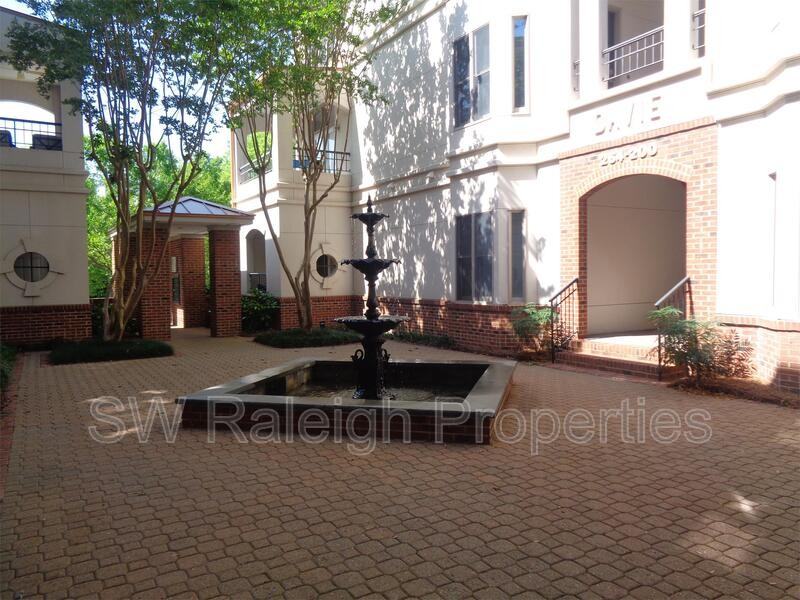 252 E Davie St - Photo 3 of 31