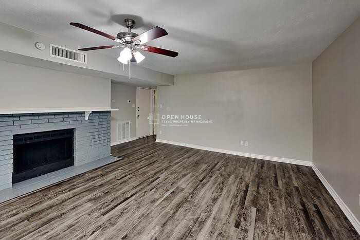 6560 Chinaberry Trl - Photo 4 of 21