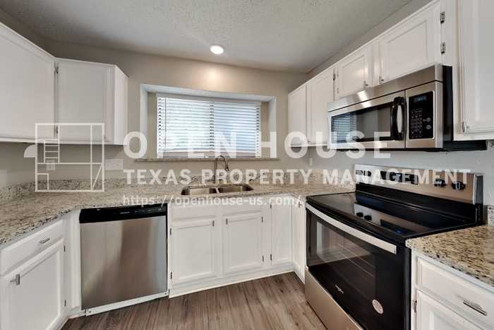 1313 Colony Ct - Photo 7 of 30