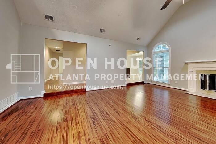 677 Longbow Ct - Photo 5 of 25