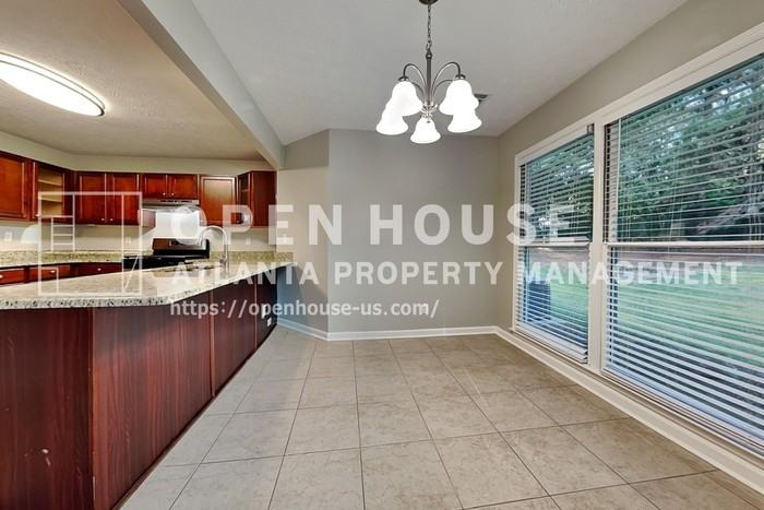 677 Longbow Ct - Photo 7 of 25