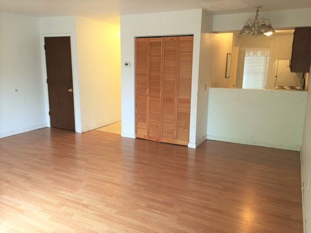 100 Hudson Avenue - Photo 7 of 9