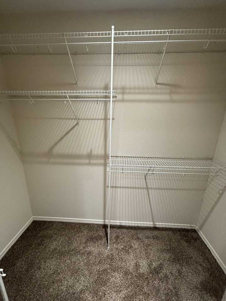 3100 Southwest Deerfield Boulevard - Photo 6 of 17