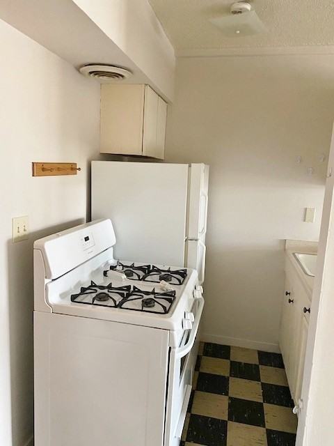 Bryant 3512 - BP - Photo 3 of 11
