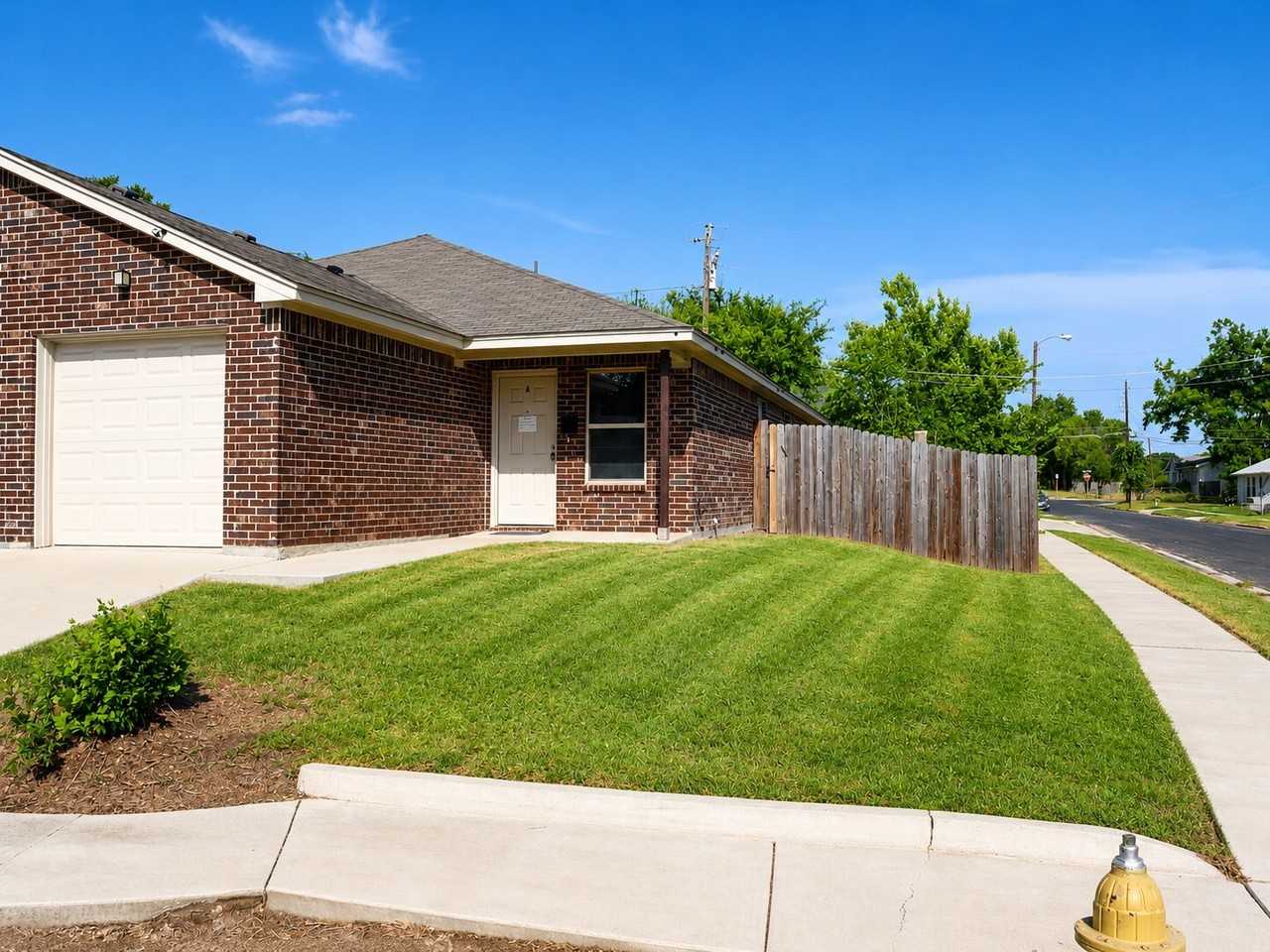1204 North 18th Street - Photo 2 of 50