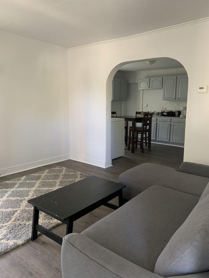 190 W 8th St - Photo 5 of 14