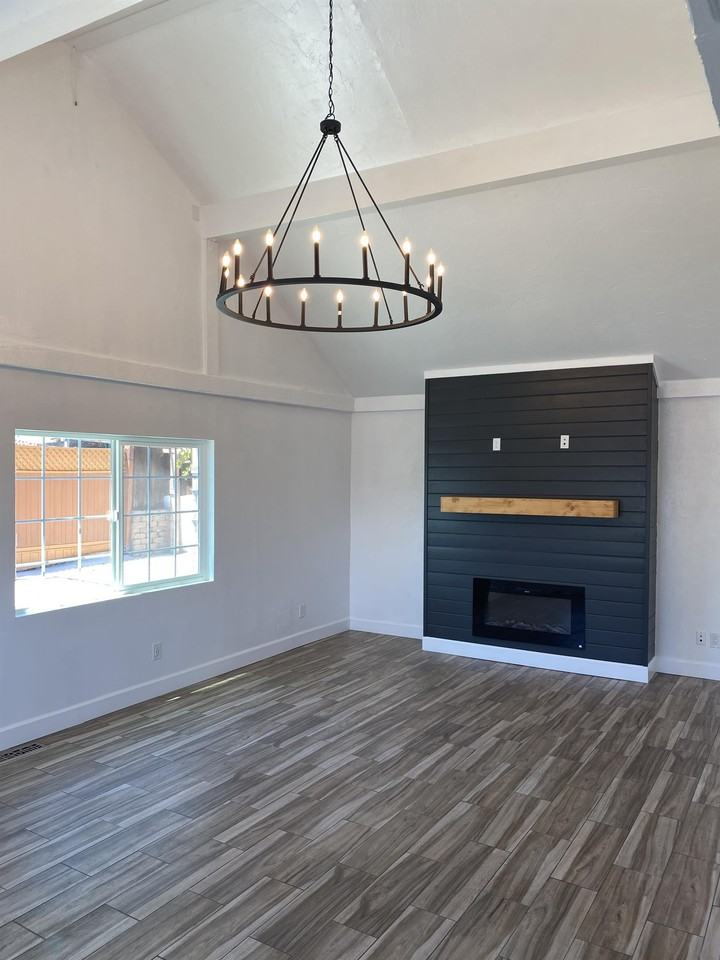 3022 Voltaire Street, San Diego, CA 92106 - Photo 2 of 11