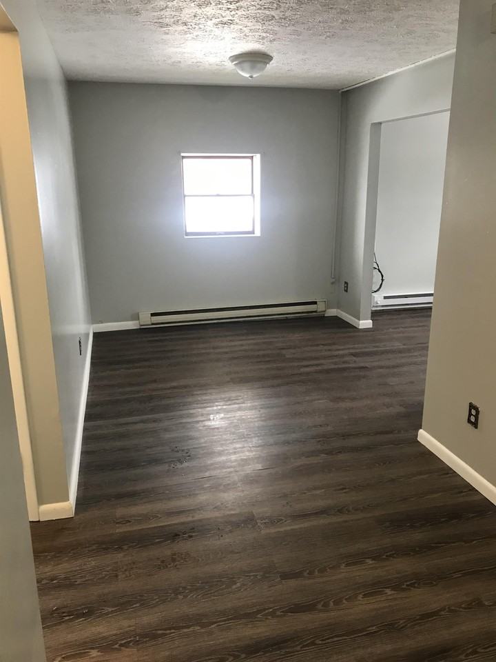 548 Cambria Avenue - Photo 3 of 11