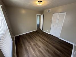 featured image of 3719 Briarbridge Ln