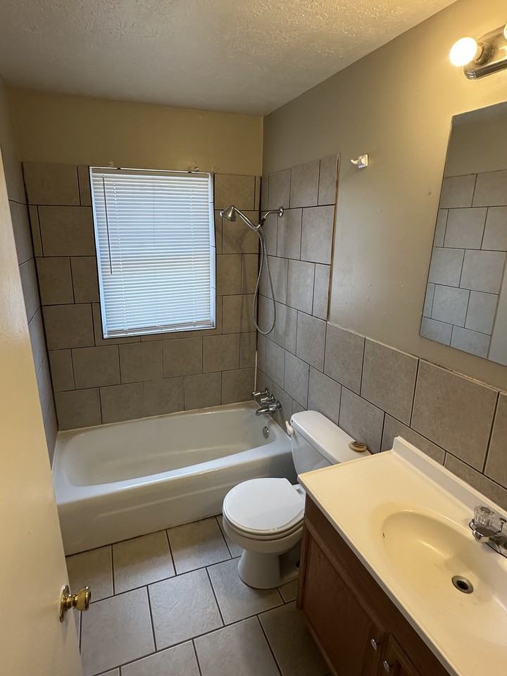 3719 Briarbridge - Photo 2 of 25
