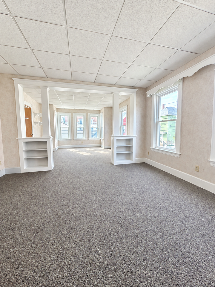 125 Rockland Street - Photo 4 of 9