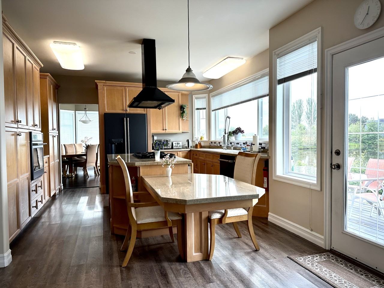 1541 Ocean View Lane - Photo 6 of 27