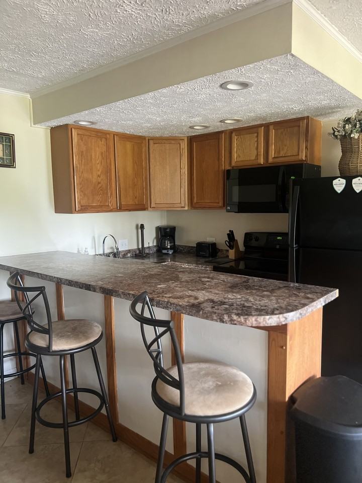 7 Foxfire Boulevard - Photo 5 of 42