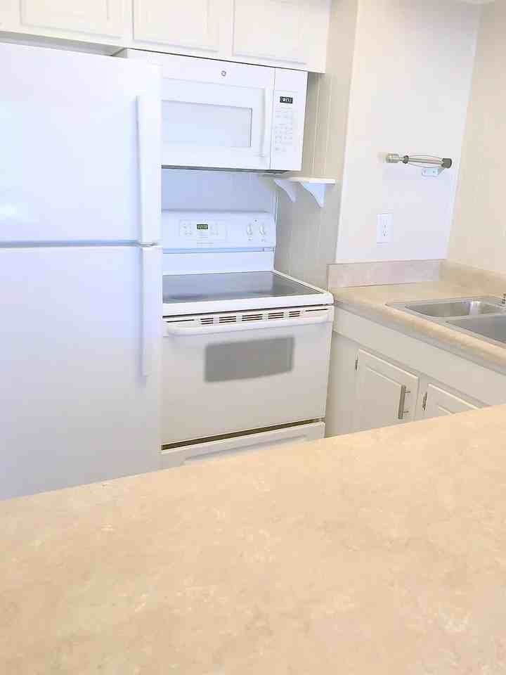 7 Foxfire Boulevard - Photo 4 of 25