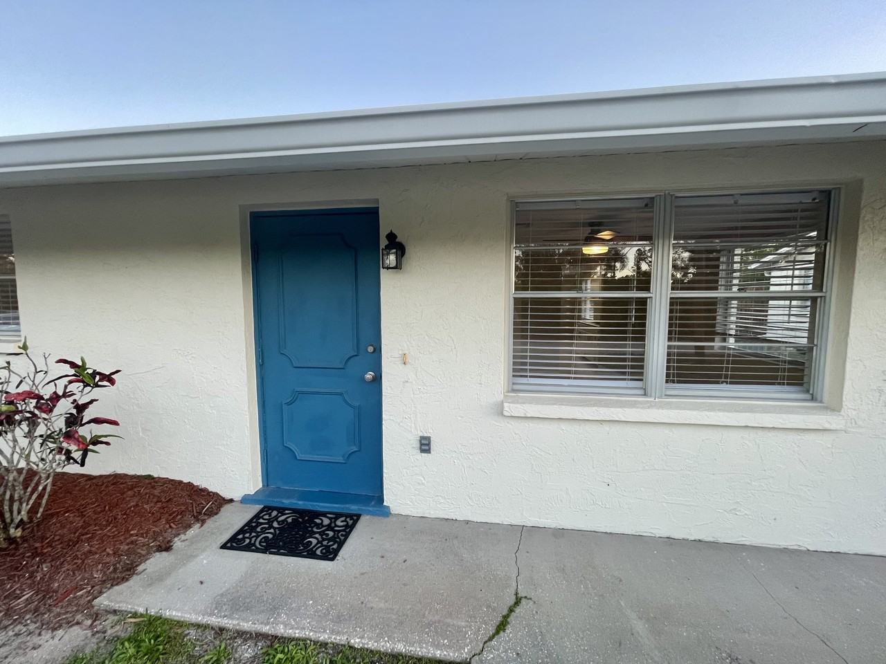 619 Shore Road - Photo 3 of 22