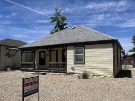 featured image of 439 Se 2nd St
