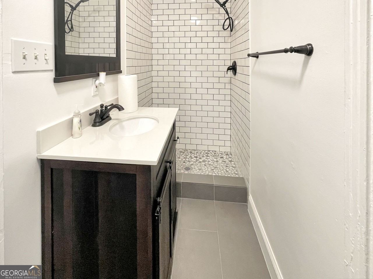 871 Laurelmont Dr Sw - Photo 2 of 11