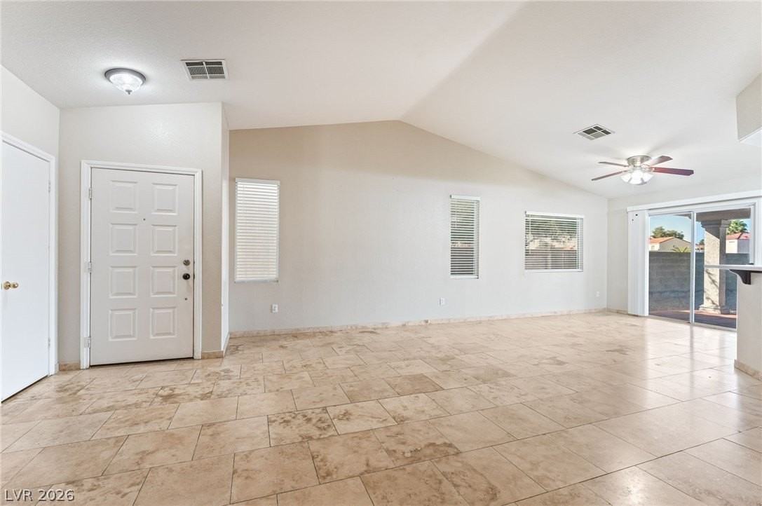 857 Lantham Pl - Photo 4 of 34