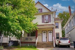 featured image of 969 W 4th St