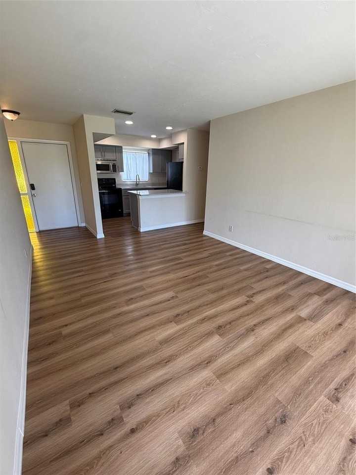 2705 Magdalina Dr #1 - Photo 4 of 14