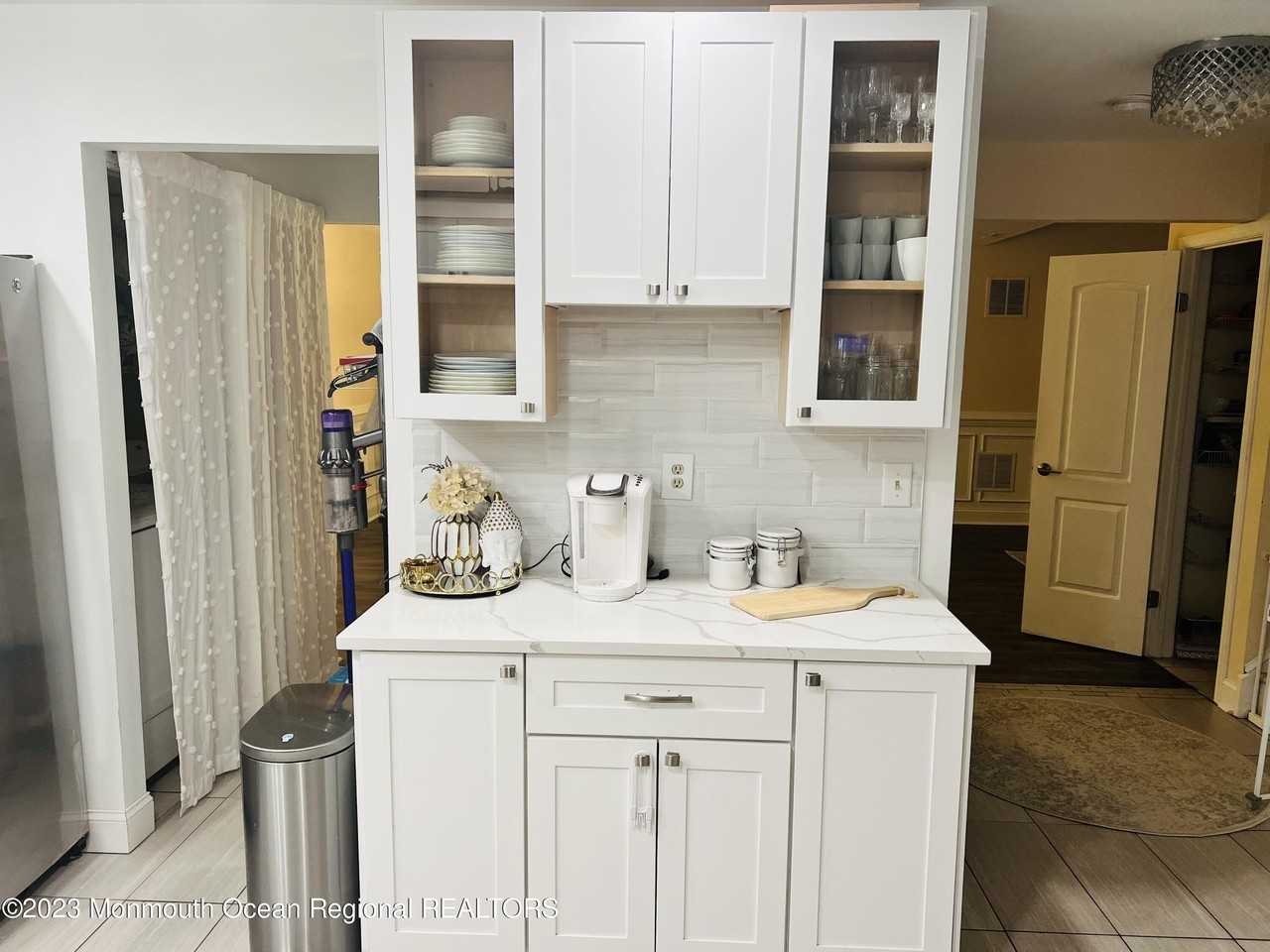 14 Cooper Ct - Photo 6 of 31