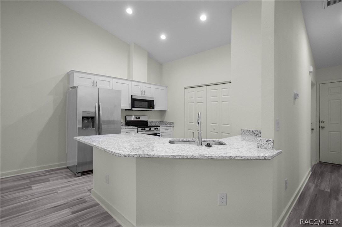 9227 E Royal Palm Dr - Photo 3 of 19