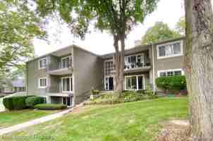 featured image of 1111 N Old Woodward Ave #5