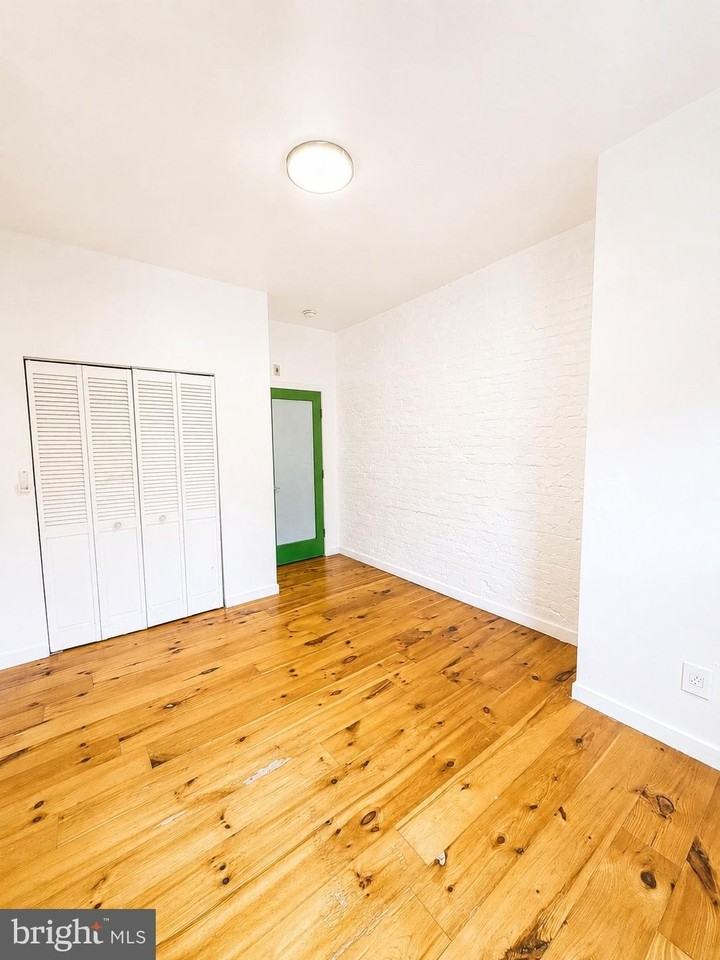 619 S 52nd St #2 - Photo 7 of 8