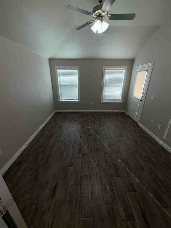 3353 Addison Way - Photo 7 of 10