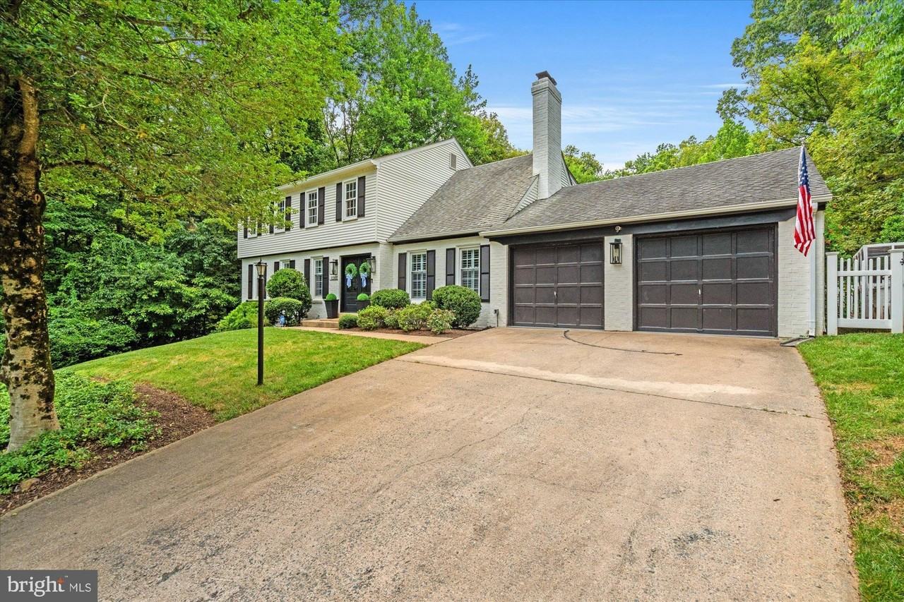 11300 Timberline Dr - Photo 3 of 50
