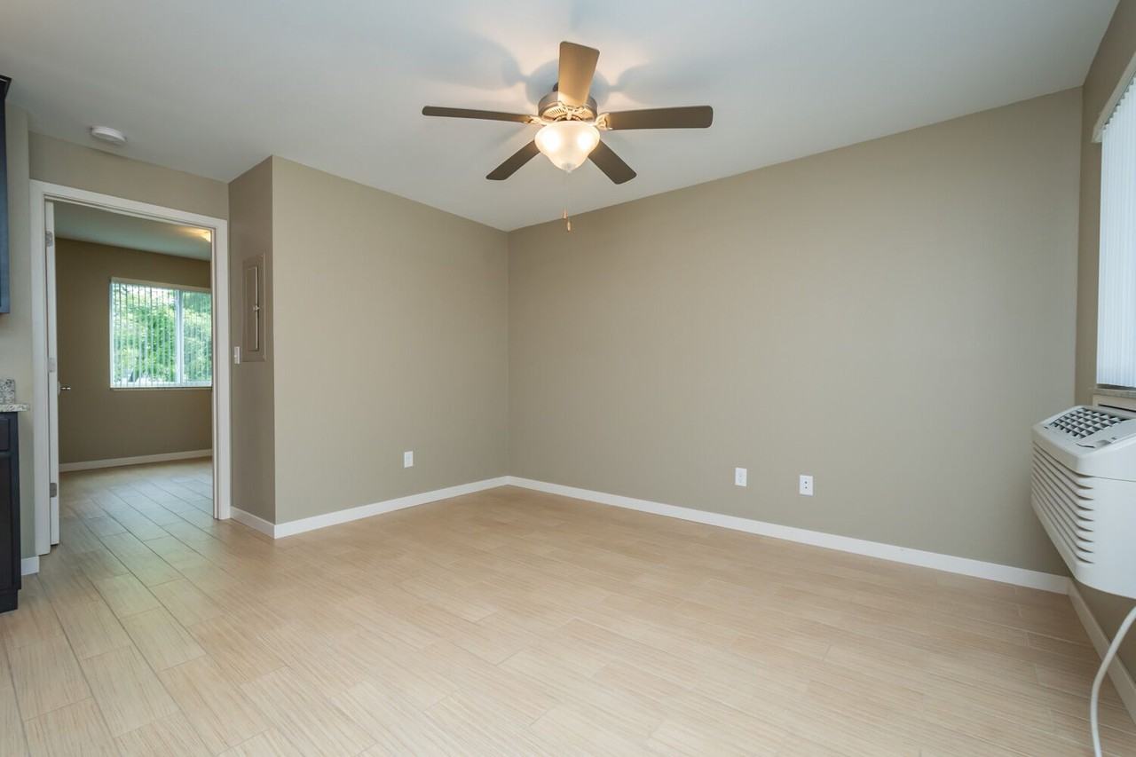 203 1/2 6th Street #2 - Photo 6 of 15