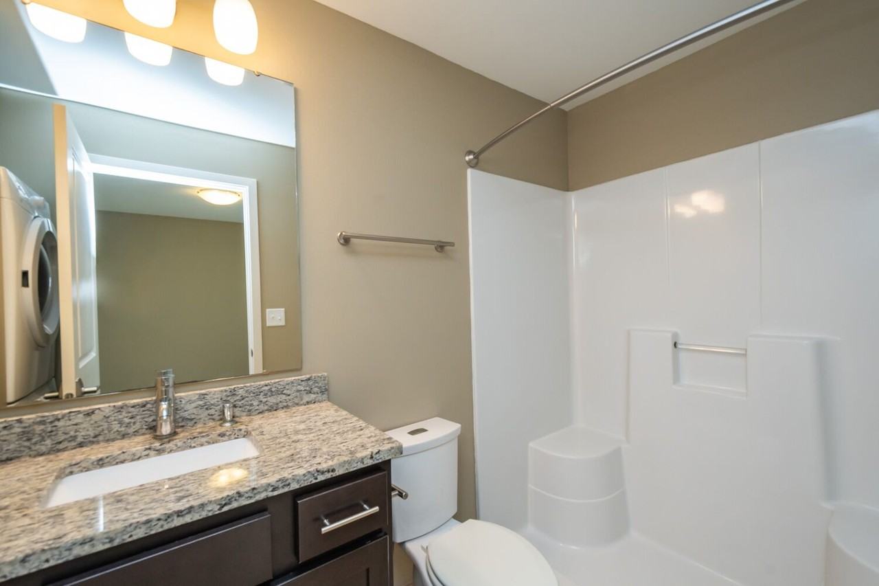 203 1/2 6th Street #2 - Photo 7 of 15