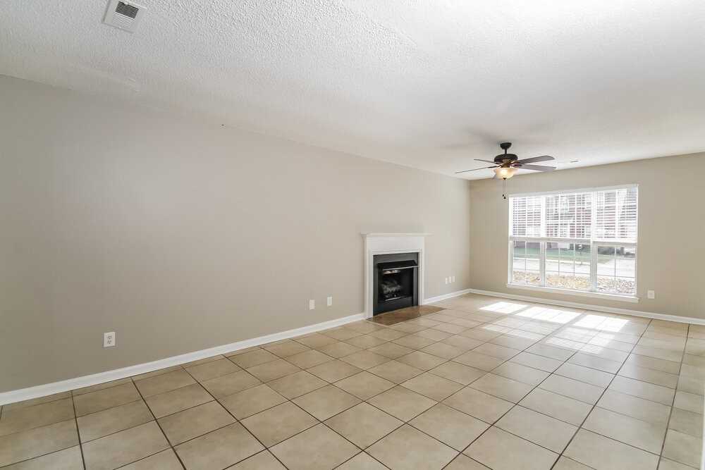 5030 Poplar Glen Dr - Photo 5 of 17