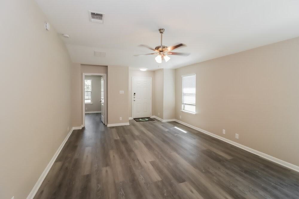 1117 Plateau Trl - Photo 5 of 16