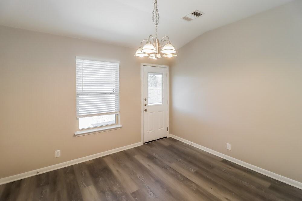 1117 Plateau Trl - Photo 6 of 16