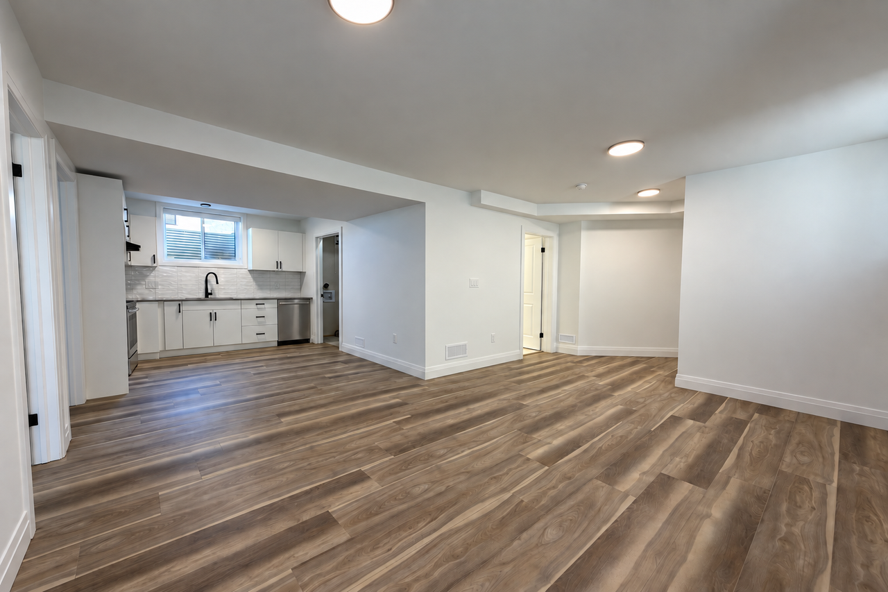 1218 Honeywood Drive - Photo 4 of 15